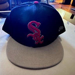 Lightly Used New Era White Sox Fitted Cap Sized 8